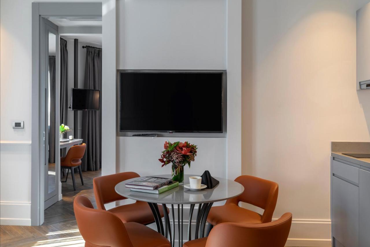 Wish More Hotel Sisli 伊斯坦布尔 外观 照片 A suite at the hotel
