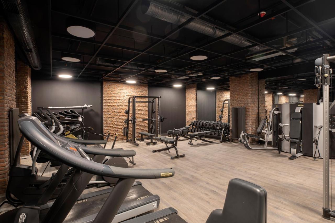 Wish More Hotel Sisli 伊斯坦布尔 外观 照片 The gym at the 2018 complex